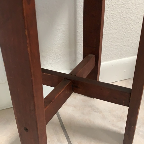 Wooden stool plant 🪴 holder - Picture 3 of 6